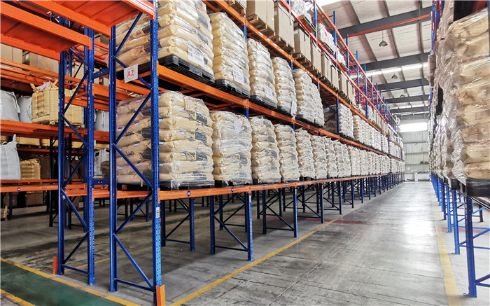 倉(cāng)庫(kù)貨架叉車通道